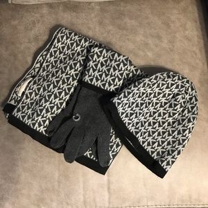 NWOT Michael Kors Scarf, hat & gloves set